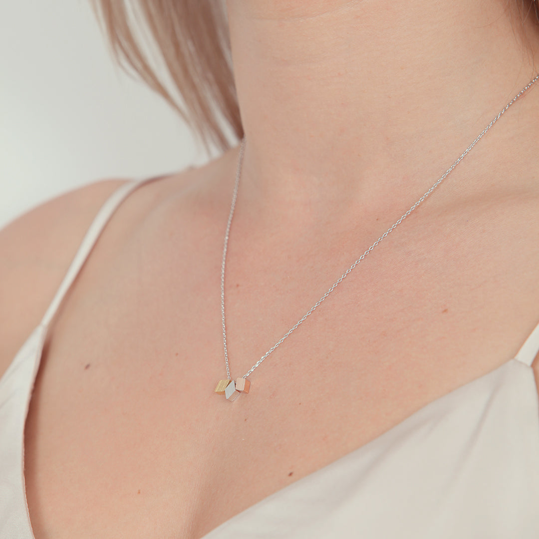 prysm-necklace-bella-silver-montreal-canada